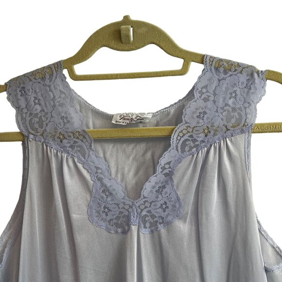 Vintage Vanity Fair Small Blue Nightgown With Lace Yoke - Picture 4 of 8